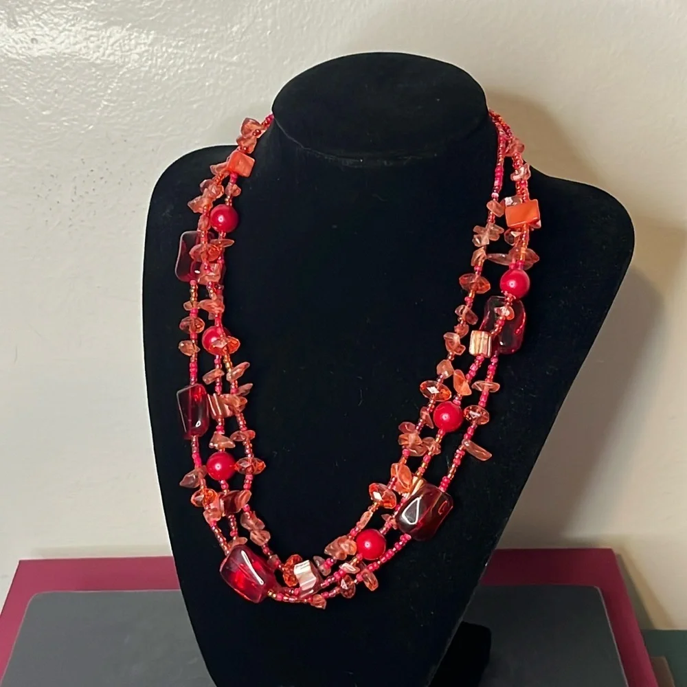 Vintage Y2K Red Glass Beaded 3 Strand‎ Chocker Necklace